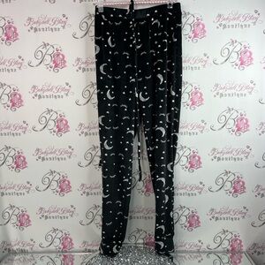 Sleep studio pants fleece soft stars eyelashes moon Black Celestial Print